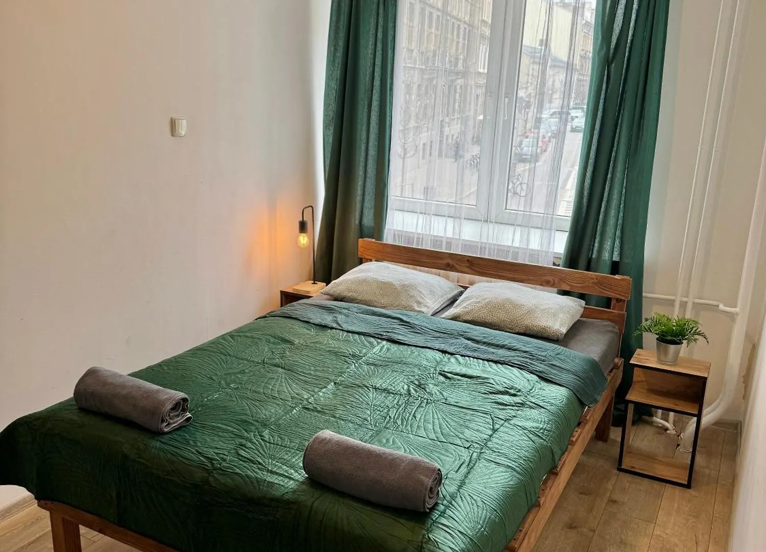 Well Apartment In Old Town location